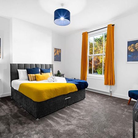 Large Modern Apartment - High-Speed Wifi - Netflix - Street Parking 3Br Birmingham Dış mekan fotoğraf